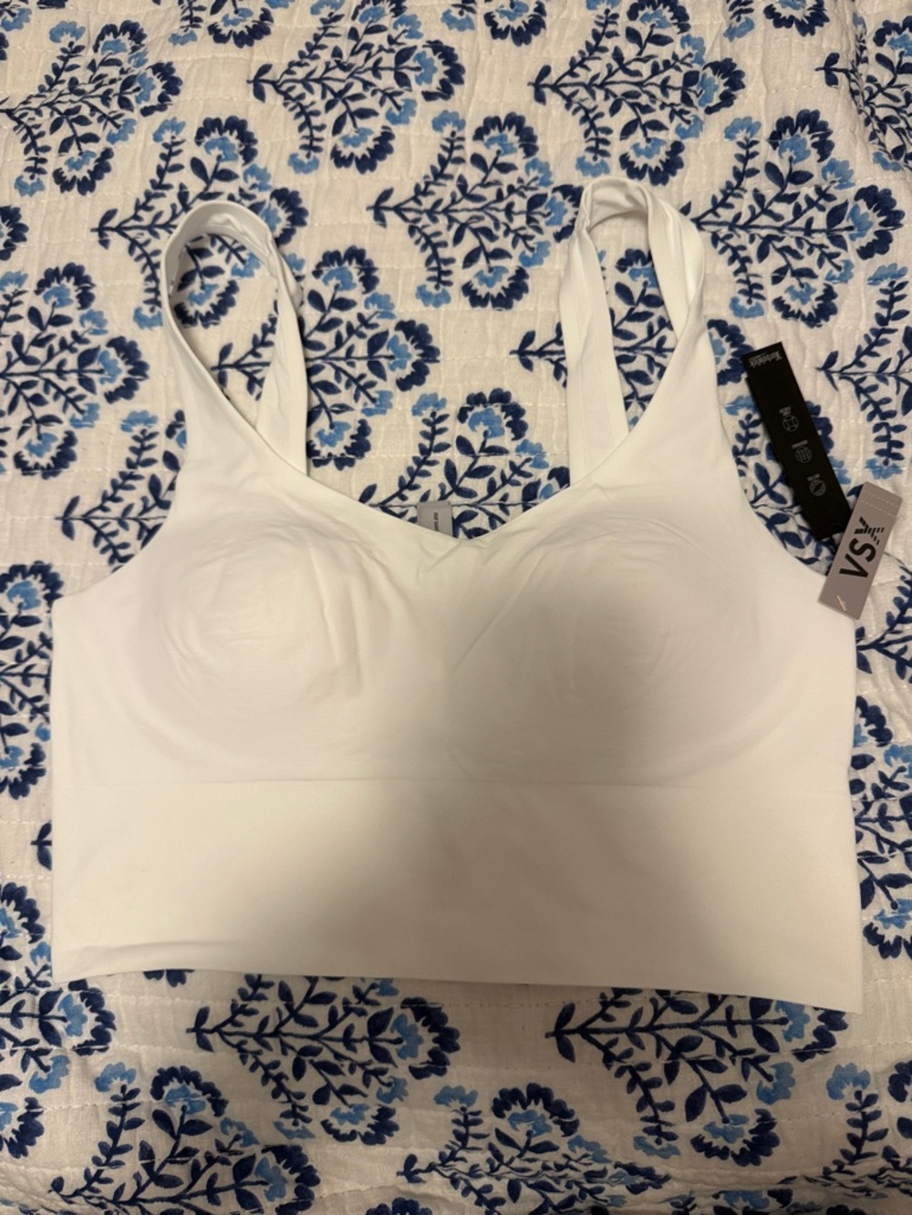 NWT Victoria’s Secret sport seamless bra